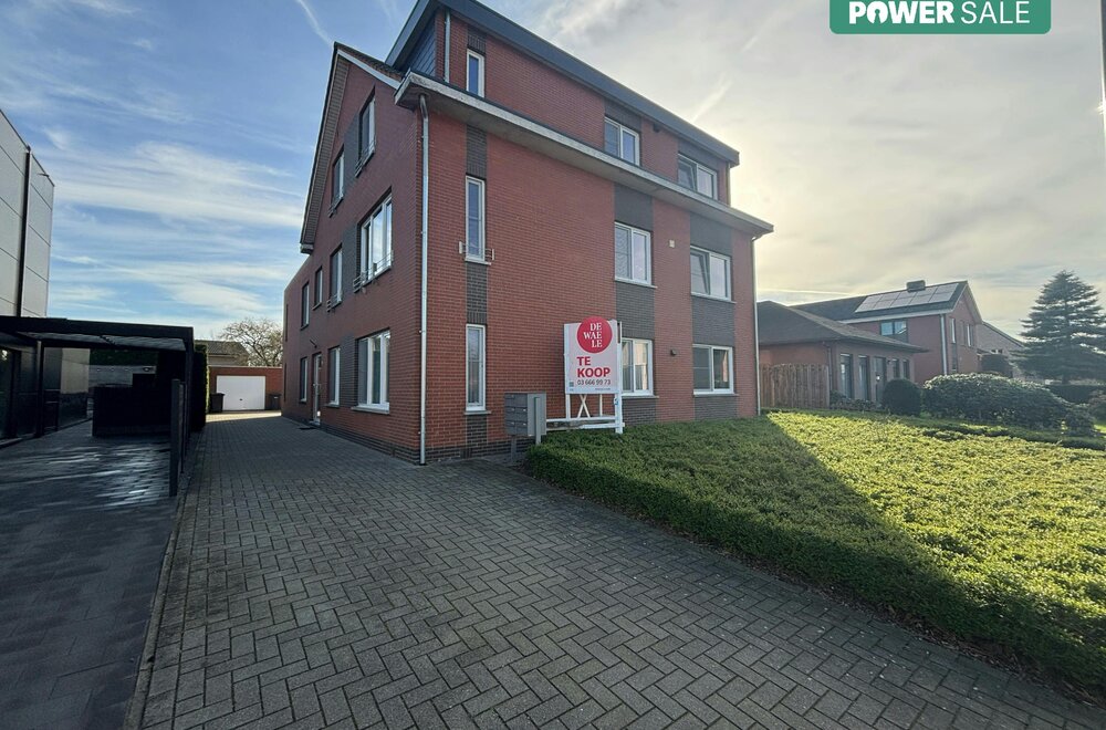 appartement-met-2-slaapkamers-en-garage-te-koop-in-loenhout001.jpg