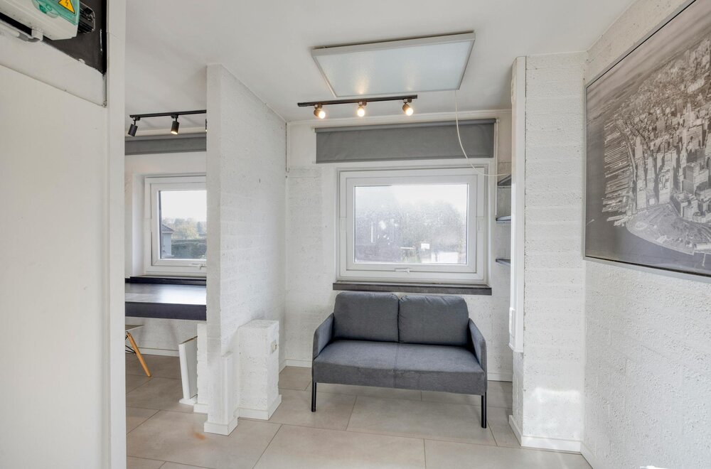 opbrengsteigendom-met-9-studentenkamers-en-duplex-appartement-te-hasselt011.jpg