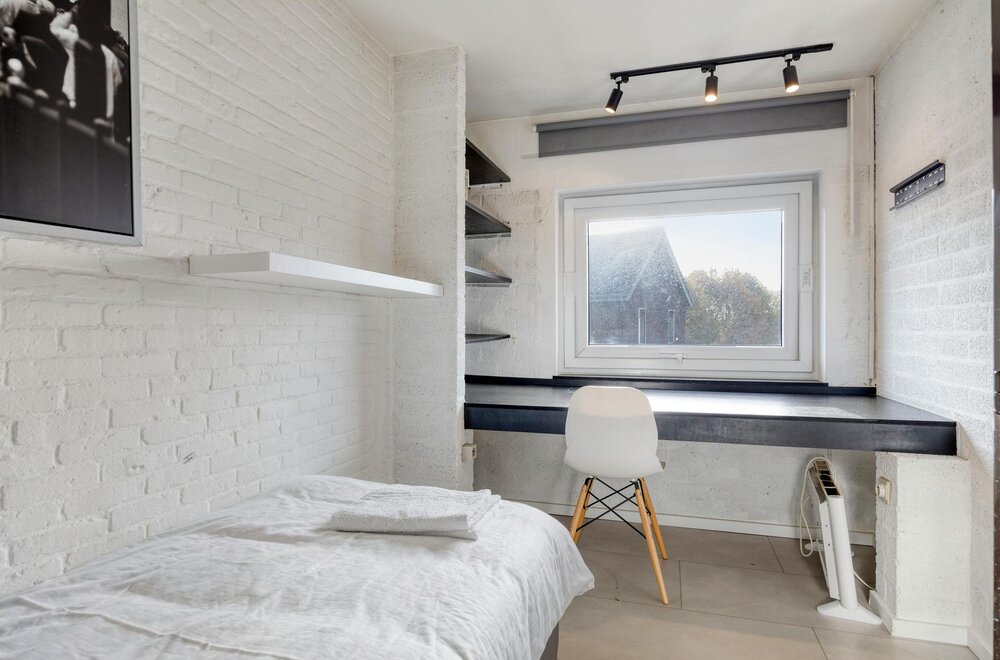 opbrengsteigendom-met-9-studentenkamers-en-duplex-appartement-te-hasselt013.jpg