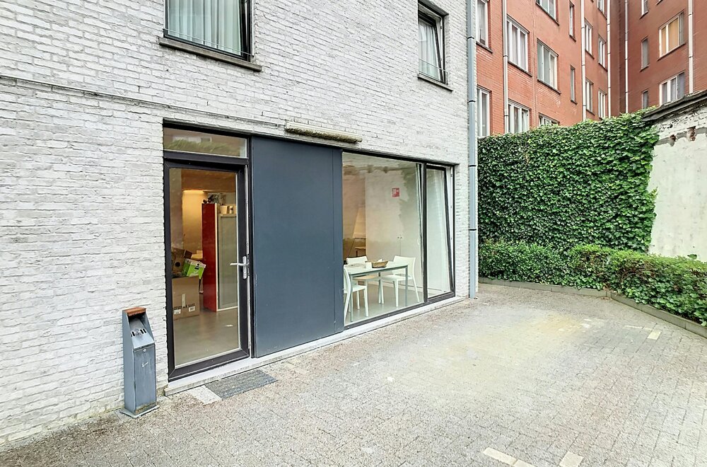 instapklaar-kantoor-te-koop-in-roeselare009.jpg