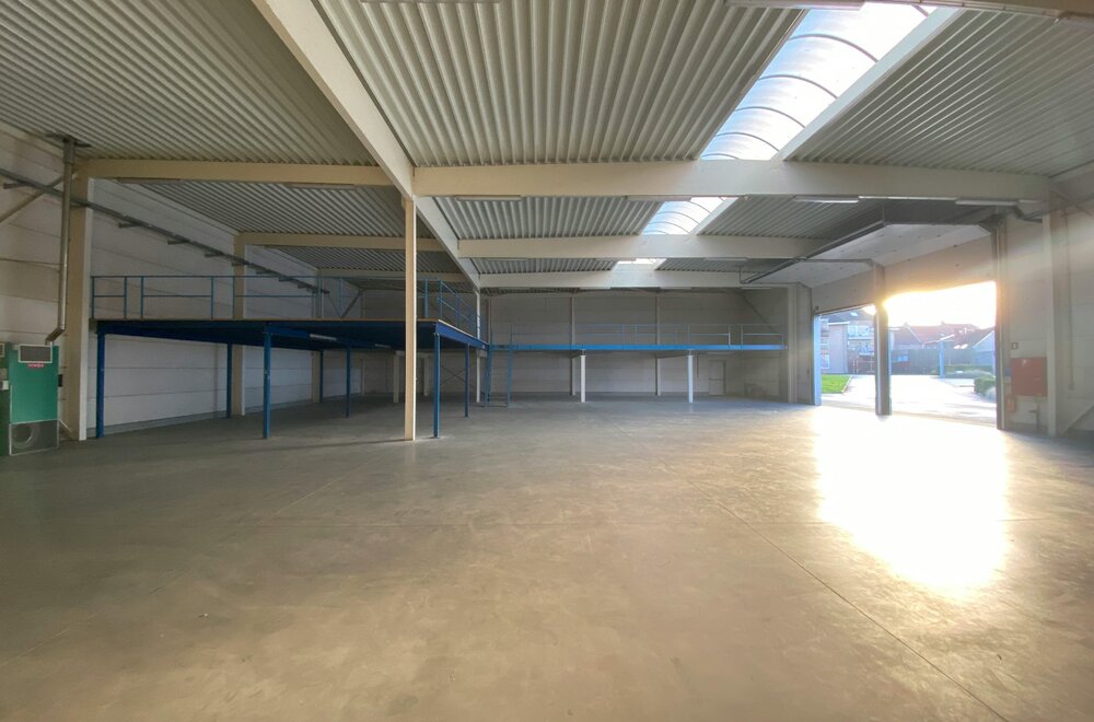 commerci-le-site-te-koop-langs-de-ring-te-roeselare015.jpg