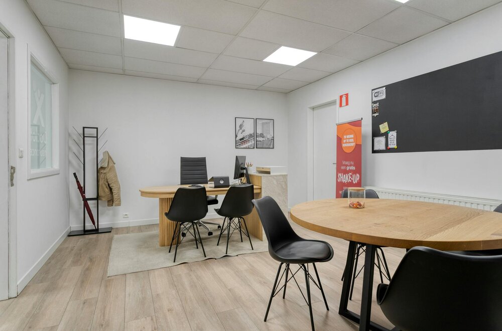 verhuurde-commerci-le-ruimtes-te-koop-in-roeselare006.jpg