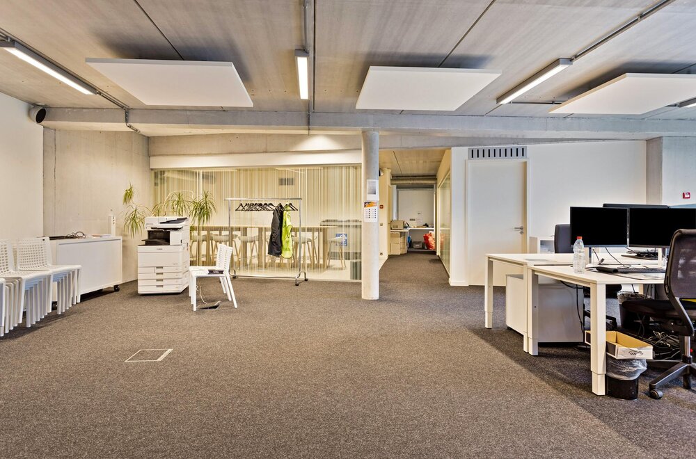 opbrengsteigendom-bestaande-uit-een-kantoorgebouw-te-koop006.jpg
