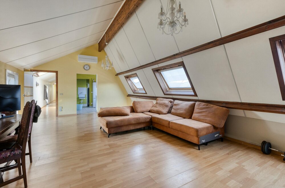 dakappartement-met-grote-garage-te-koop-in-lichtervelde005.jpg