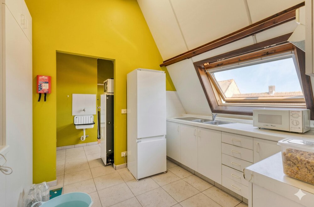 dakappartement-met-grote-garage-te-koop-in-lichtervelde006.jpg