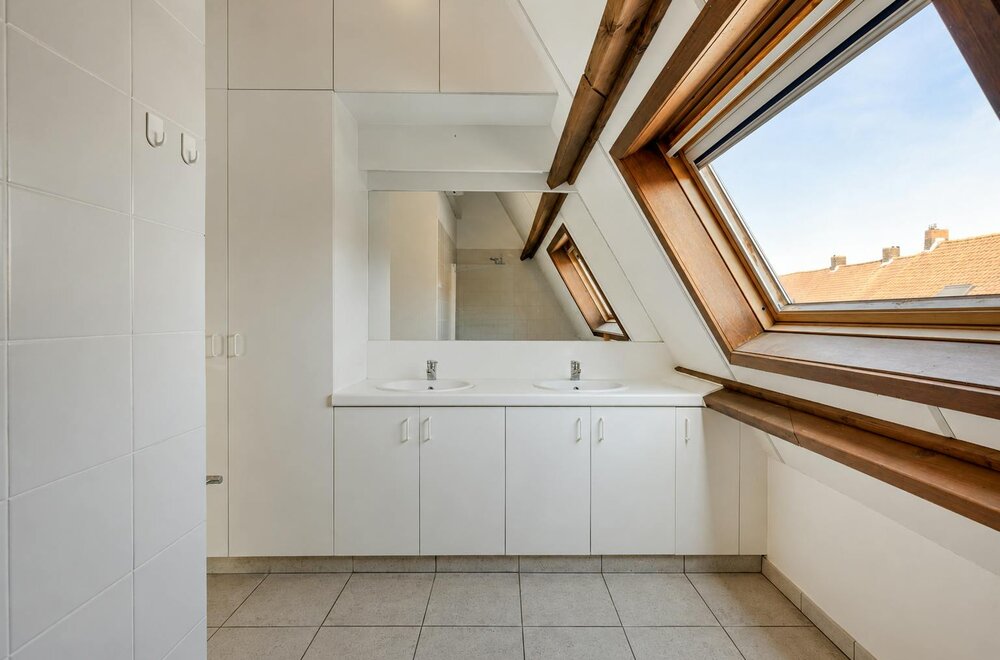 dakappartement-met-grote-garage-te-koop-in-lichtervelde012.jpg