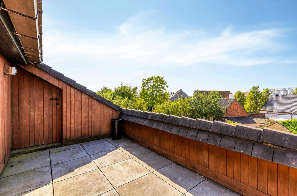 dakappartement-met-grote-garage-te-koop-in-lichtervelde013.jpg