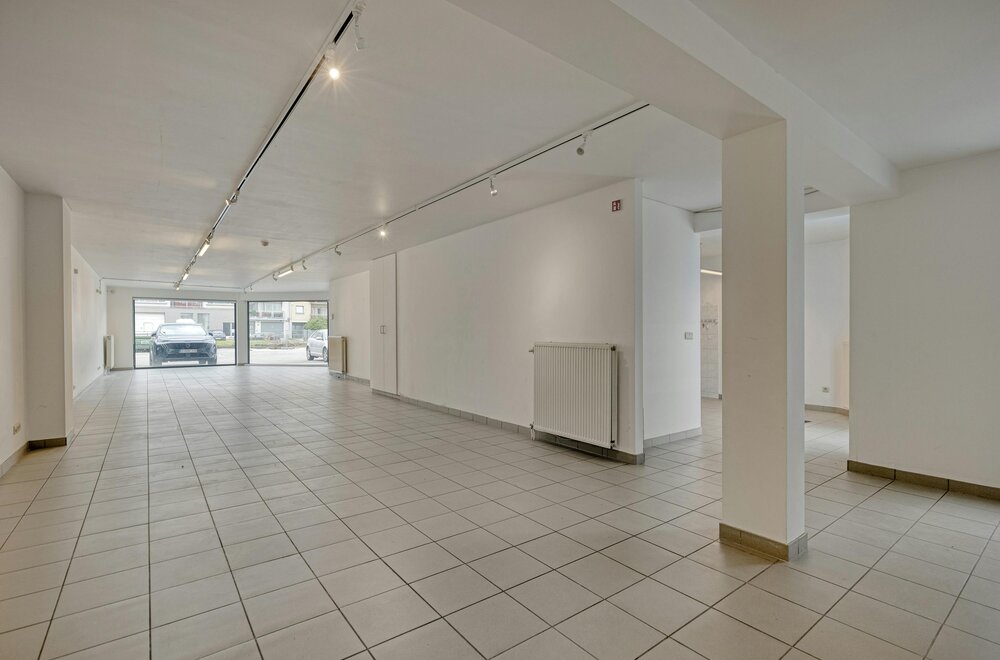 kantoorruimte-140m-te-koop-in-deurne-008.jpg