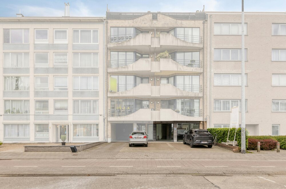 kantoorruimte-140m-te-koop-in-deurne-012.jpg
