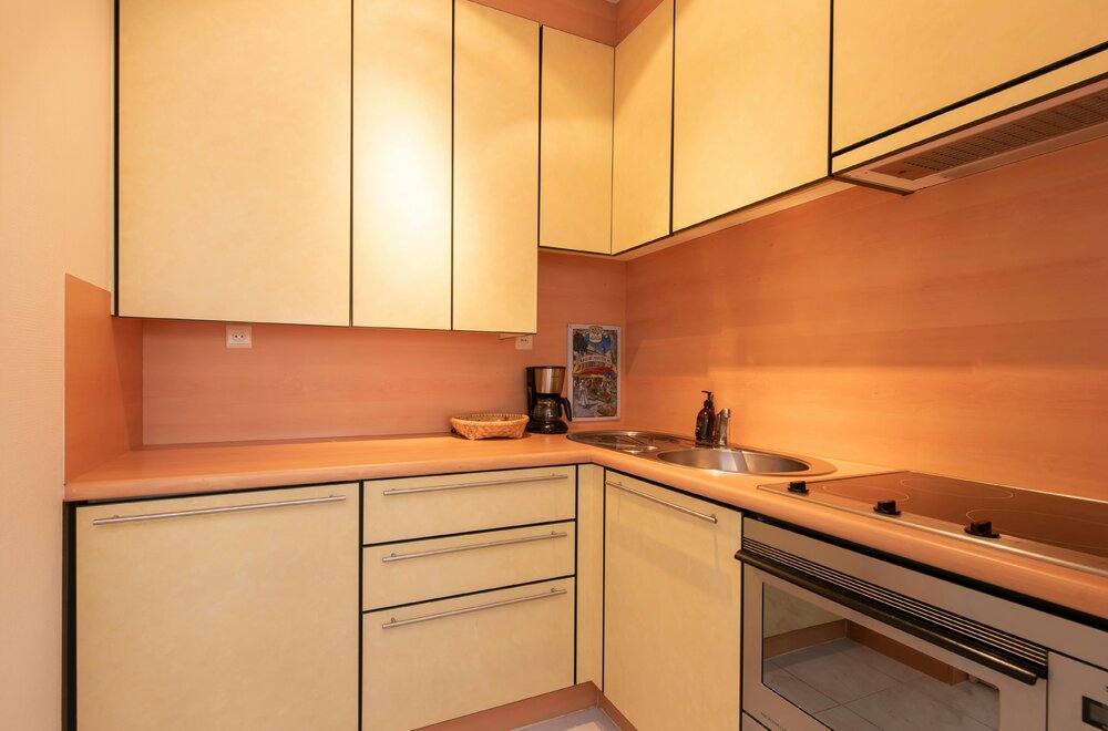 studio-met-zijdelings-zeezicht-te-koop-te-middelkerke-005.jpg
