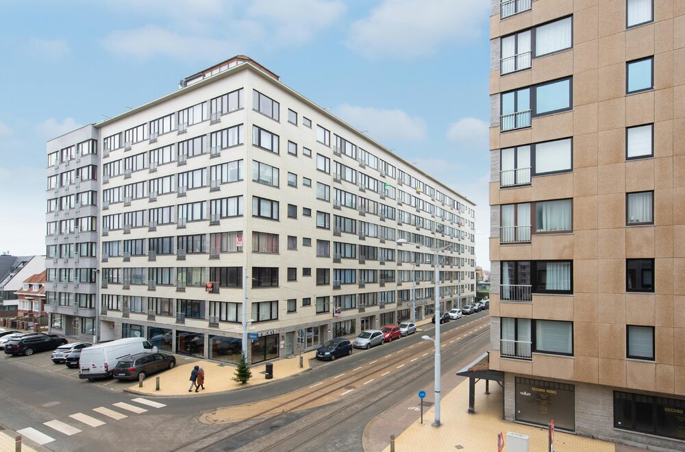 studio-met-zijdelings-zeezicht-te-koop-te-middelkerke-011.jpg