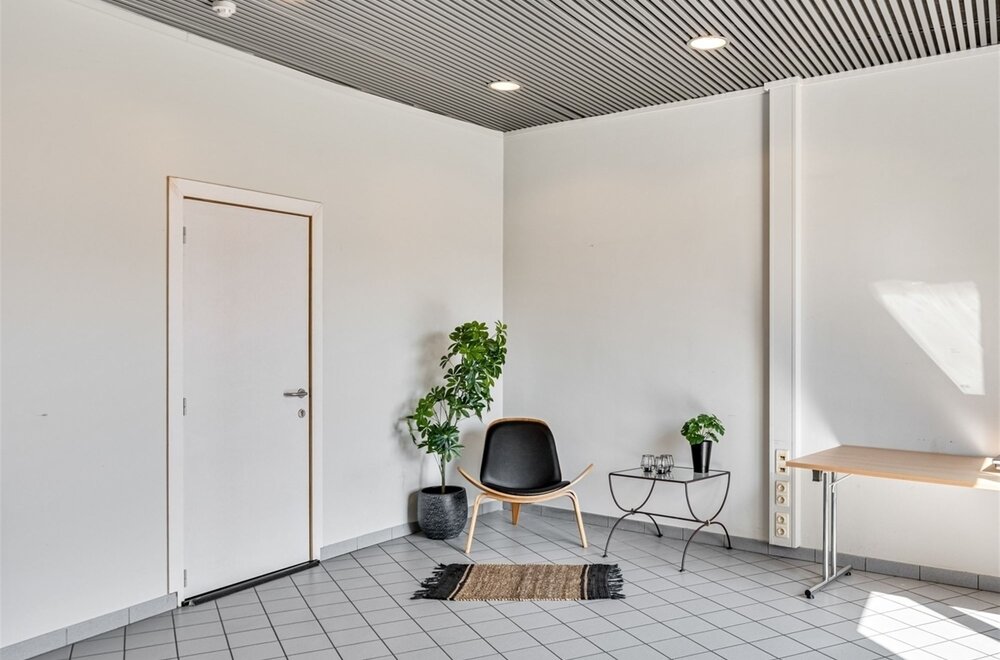 kantorencomplex-met-23-parkeerplaatsen-op-toplocatie-ten-zuiden-van-gent007.jpg