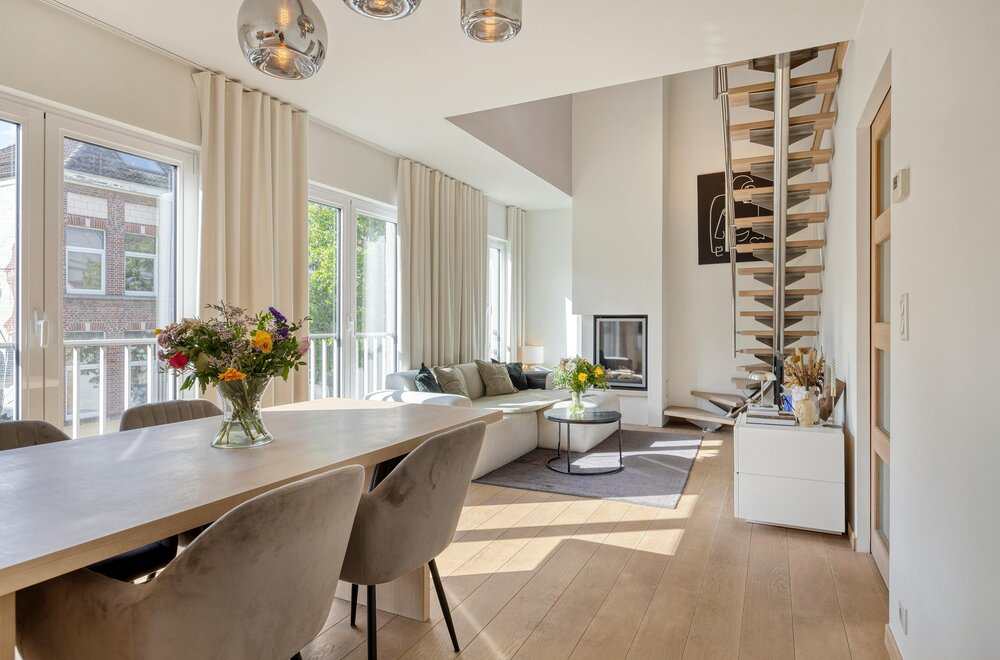 lichtrijke-appartement-met-fantastisch-dakterras-te-gent001.jpg