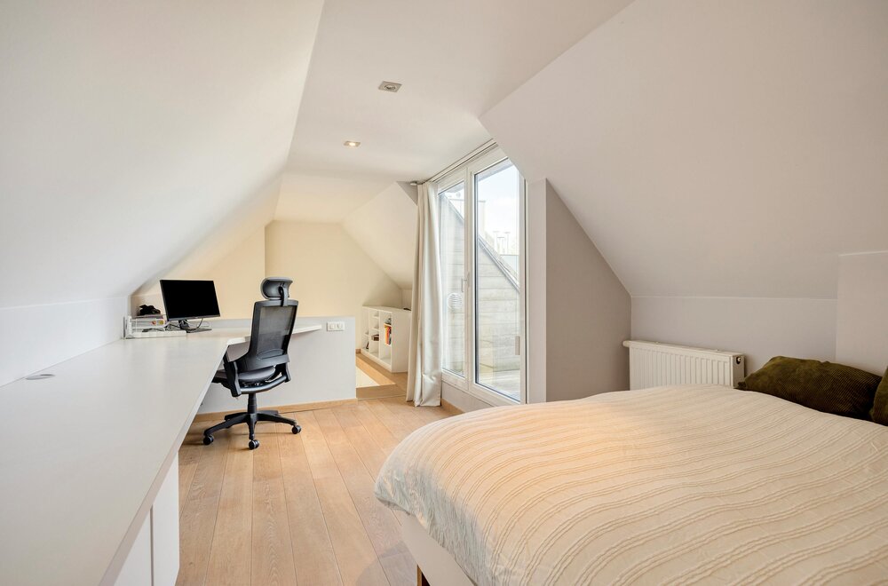 lichtrijke-duplex-met-fantastisch-dakterras-te-gent015.jpg