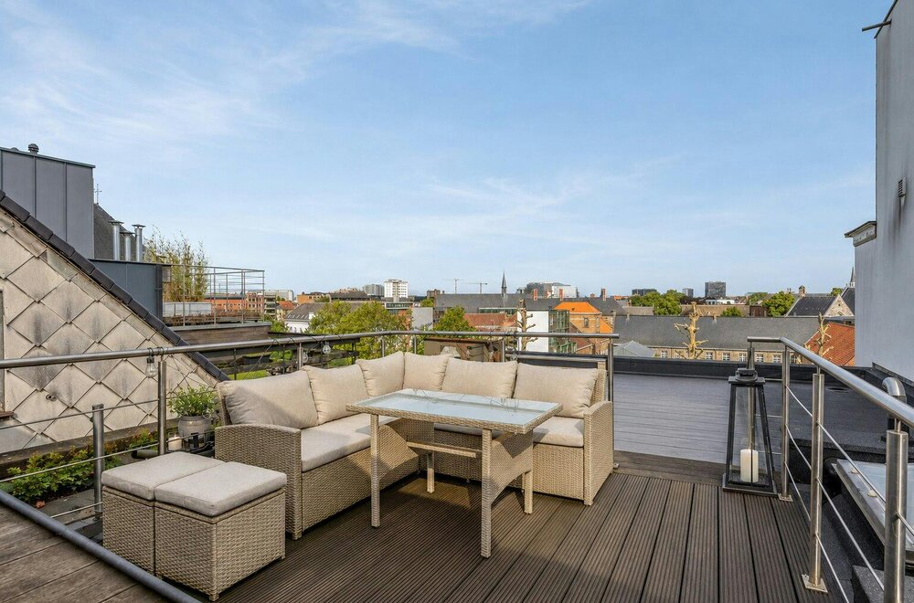 lichtrijke-duplex-met-fantastisch-dakterras-te-gent016.jpg