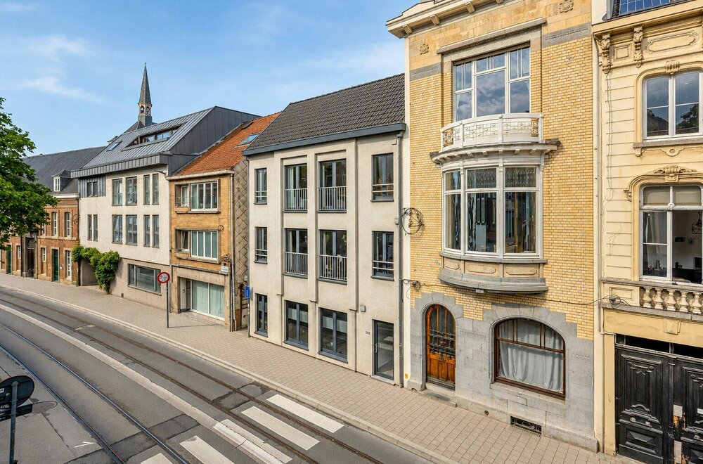 lichtrijke-duplex-met-fantastisch-dakterras-te-gent018.jpg