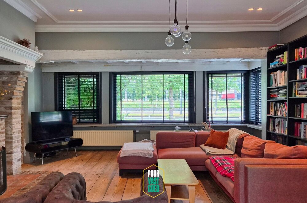 strak-moderne-renovatie-in-dialoog-met-authentieke-charme004.jpg