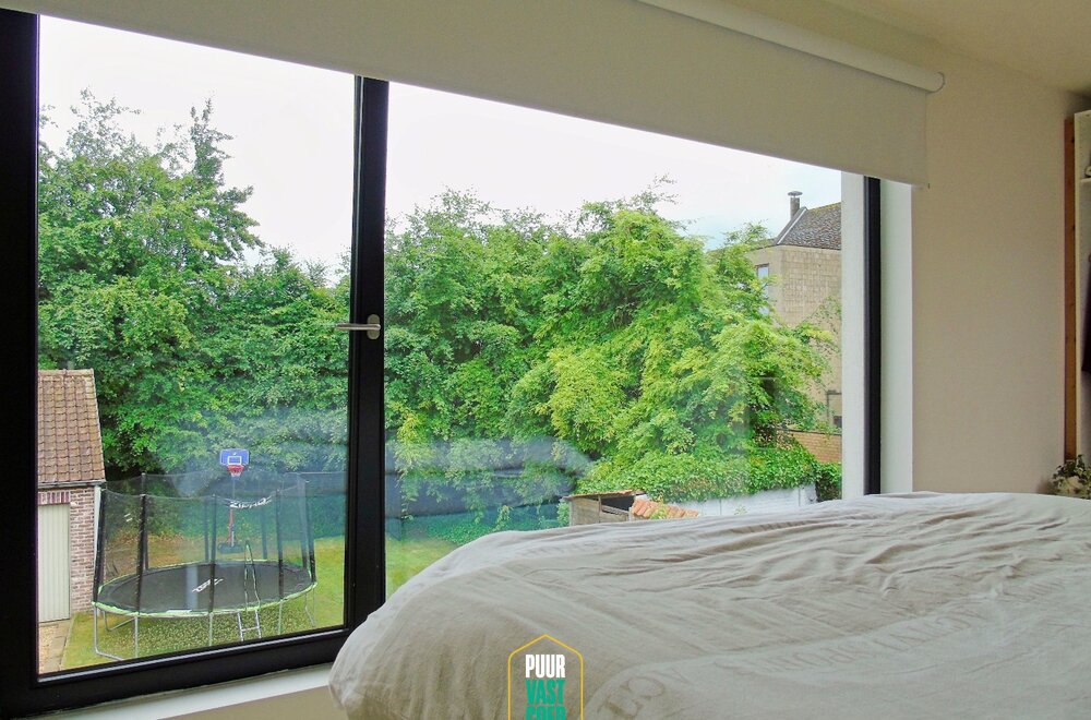 strak-moderne-renovatie-in-dialoog-met-authentieke-charme005.jpg