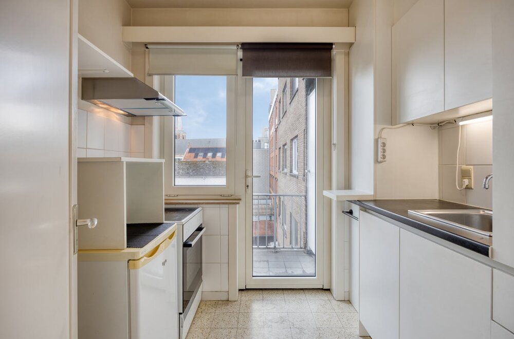 karaktervol-appartement-89m-te-koop-in-hartje-kortrijk004.jpg