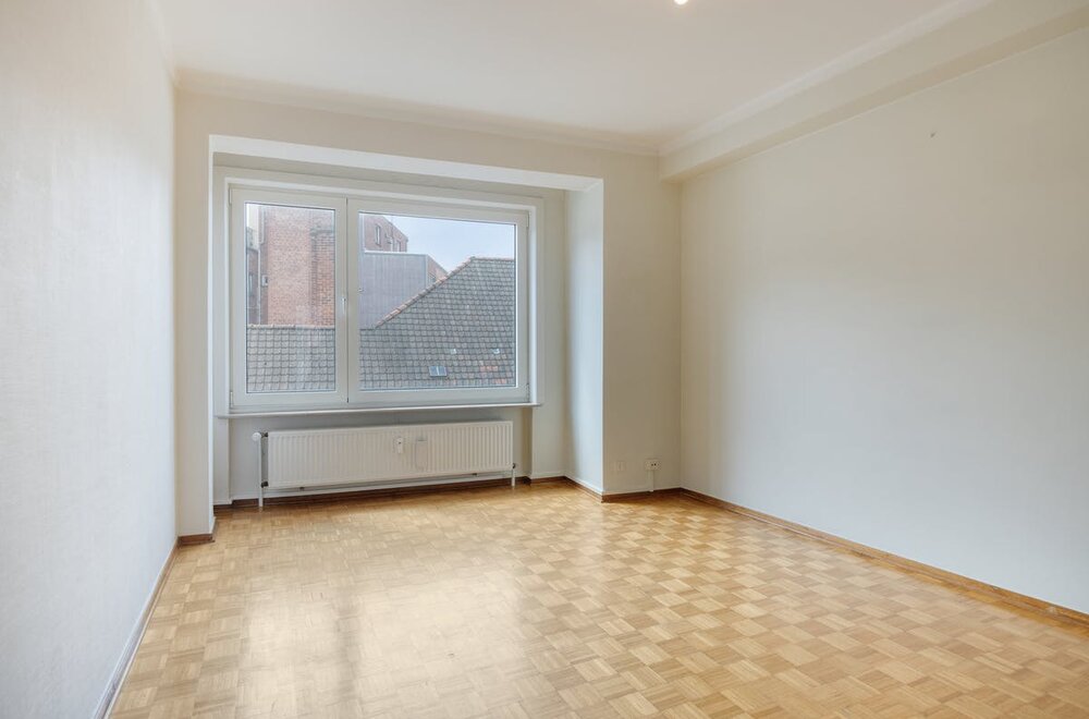 karaktervol-appartement-89m-te-koop-in-hartje-kortrijk006.jpg