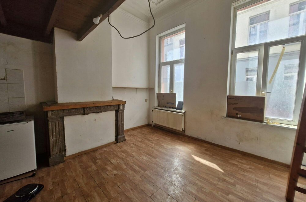 te-koop-te-renoveren-opbrengsteigendom-8-studio-s-depot003.jpg
