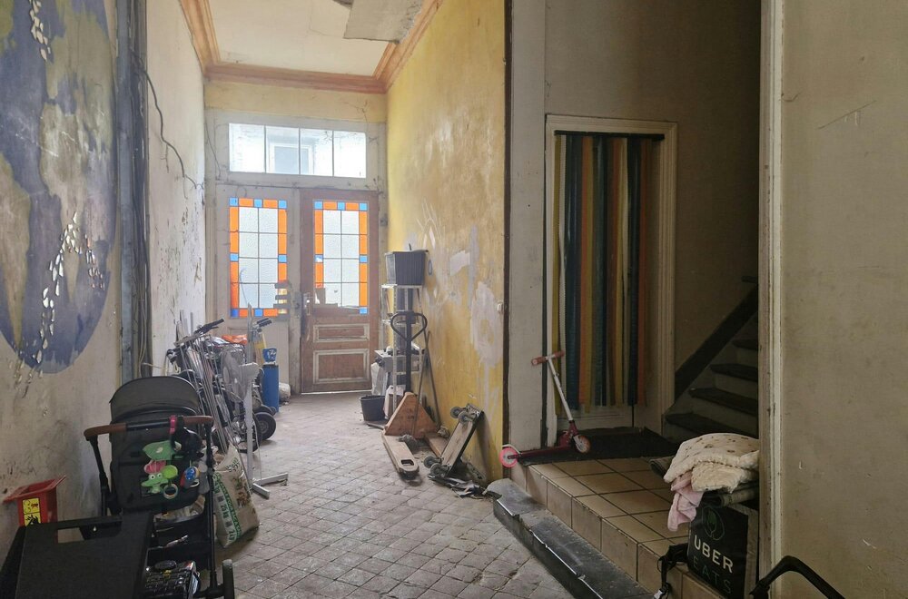 te-koop-te-renoveren-opbrengsteigendom-8-studio-s-depot010.jpg
