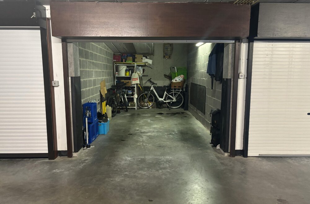 garagebox-te-koop-gelegen-zeedijk-261-middelkerke001.jpg