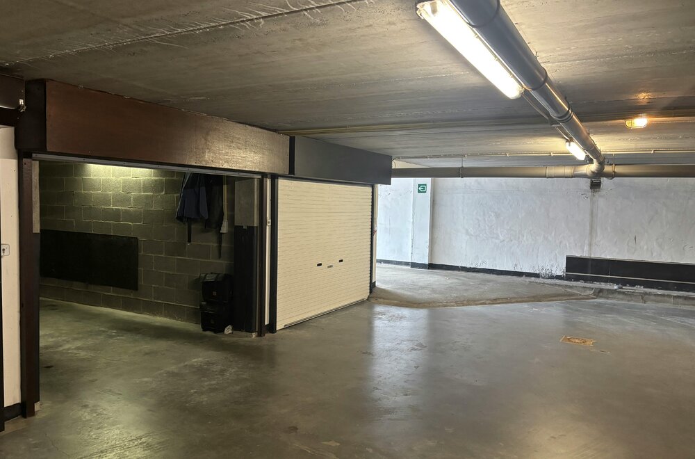 garagebox-te-koop-gelegen-zeedijk-261b-middelkerke004.jpg