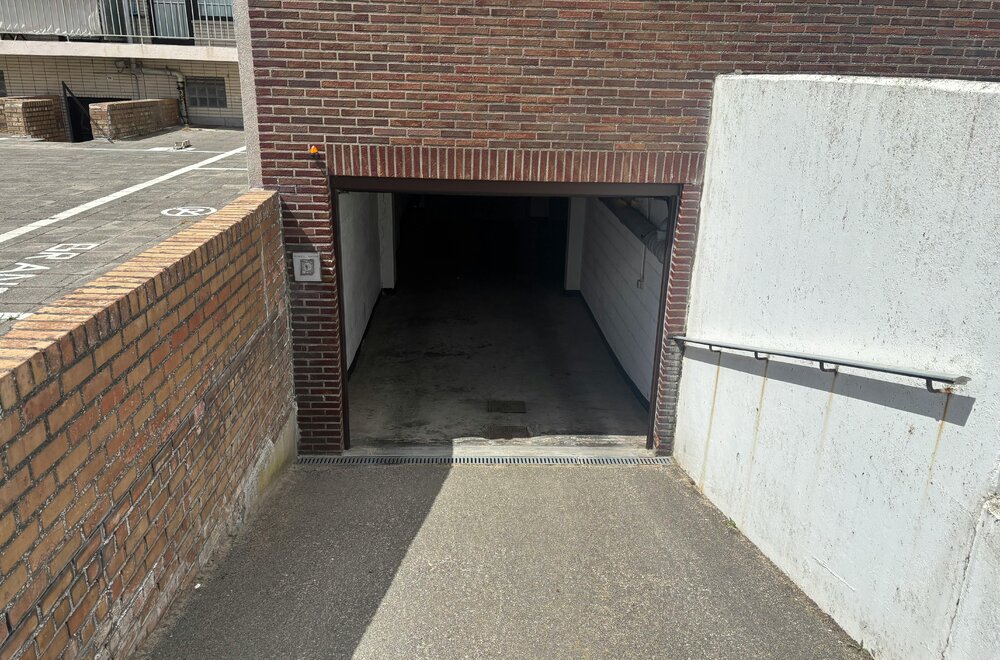 garagebox-te-koop-gelegen-zeedijk-261b-middelkerke007.jpg