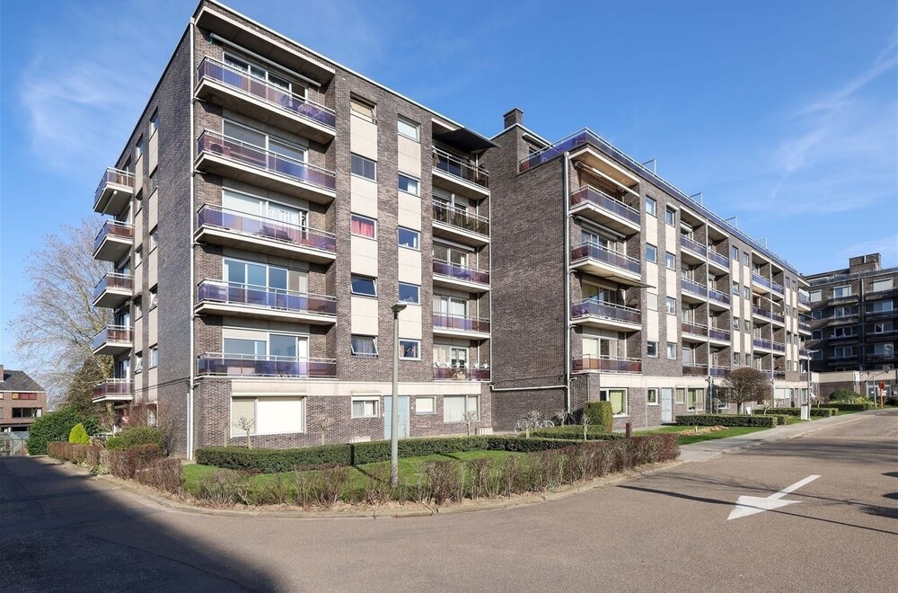 lichtrijk-gelijkvloers-appartement-met-2-slaapkamers-terras-n-garagebox-rustig-en-centraal-gelegen-014.jpg