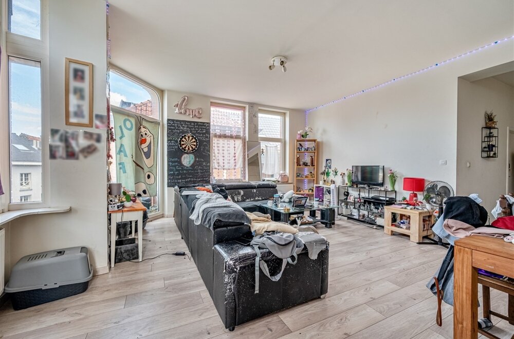 gerenoveerde-opbrengsteigendom-bestaande-uit-handelspand-en-3-appartementen023.jpg