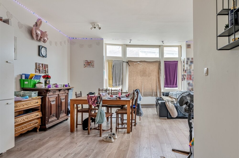 gerenoveerde-opbrengsteigendom-bestaande-uit-handelspand-en-3-appartementen027.jpg