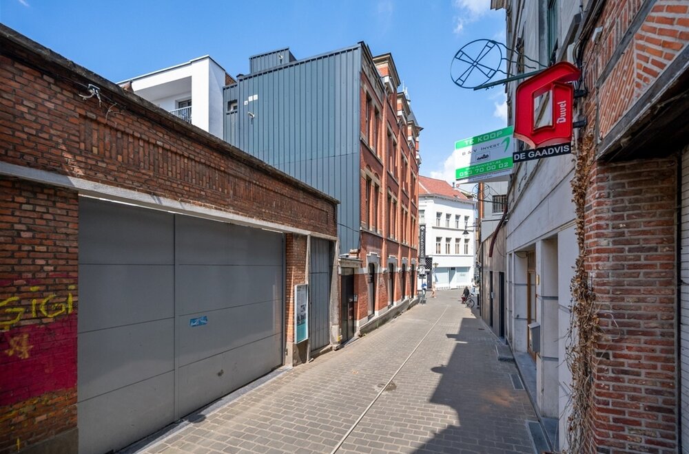 gerenoveerde-opbrengsteigendom-bestaande-uit-handelspand-en-3-appartementen038.jpg