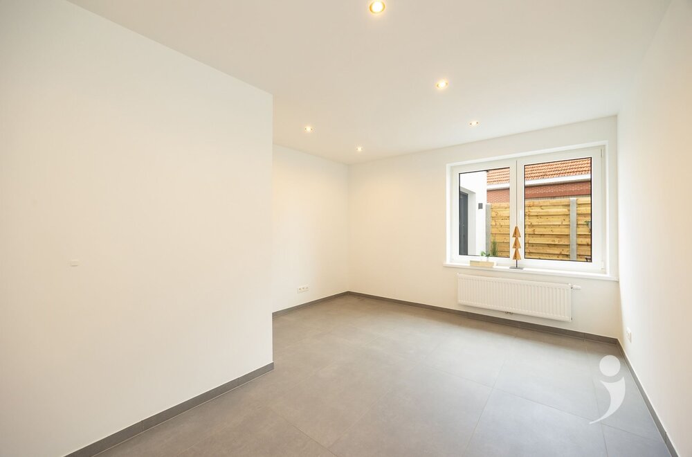 volledig-gerenoveerde-woning-in-tremelo-008.jpg