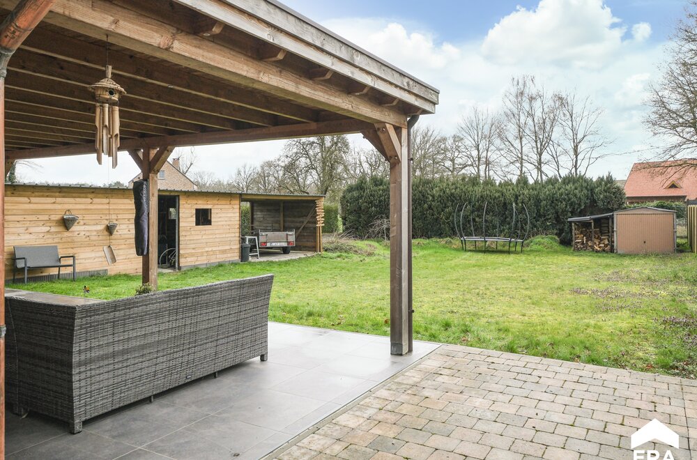 gerenoveerde-gezinswoning-met-4-slaapkamers-en-2-badkamers003.jpg