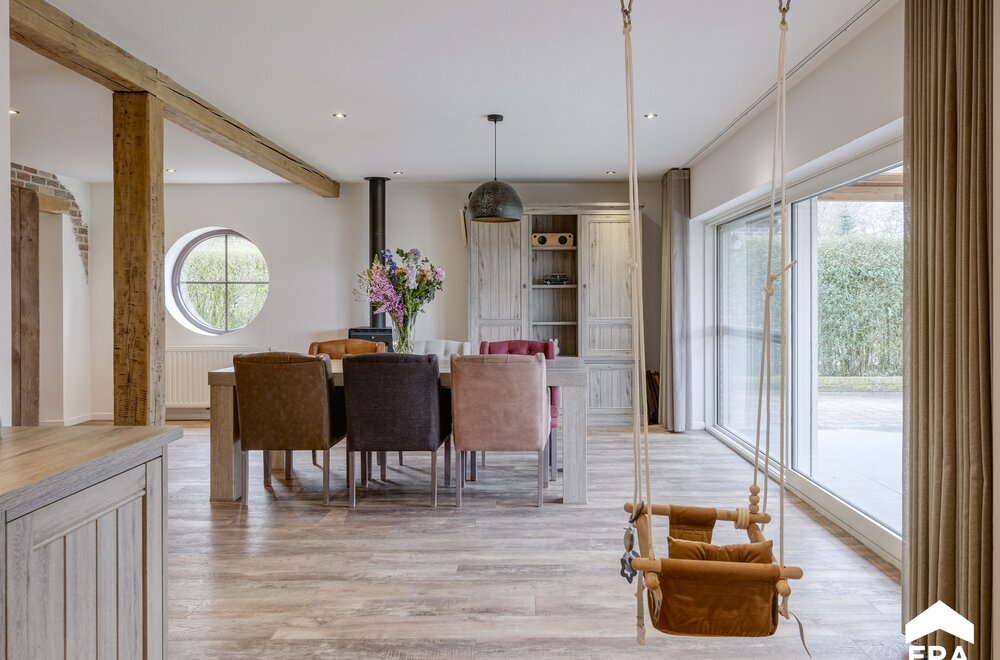 gerenoveerde-gezinswoning-met-4-slaapkamers-en-2-badkamers010.jpg