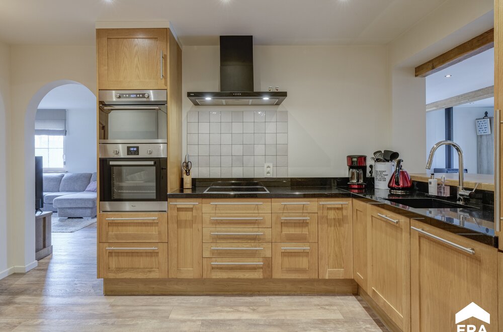 gerenoveerde-gezinswoning-met-4-slaapkamers-en-2-badkamers015.jpg