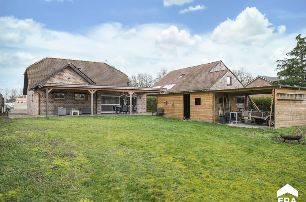 gerenoveerde-gezinswoning-met-4-slaapkamers-en-2-badkamers029.jpg