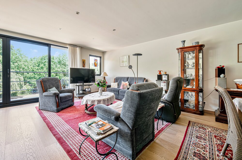 knap-en-ruim-2ev-appartement-ca-120m2-met-zicht-op-het-park-van-sint-niklaas004.jpg