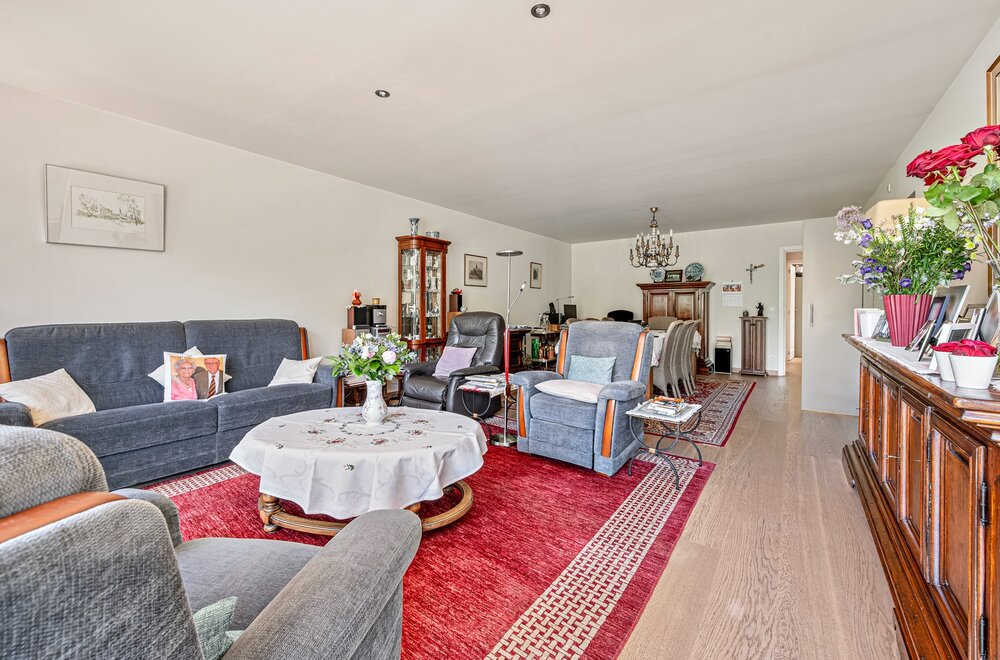 knap-en-ruim-2ev-appartement-ca-120m2-met-zicht-op-het-park-van-sint-niklaas006.jpg