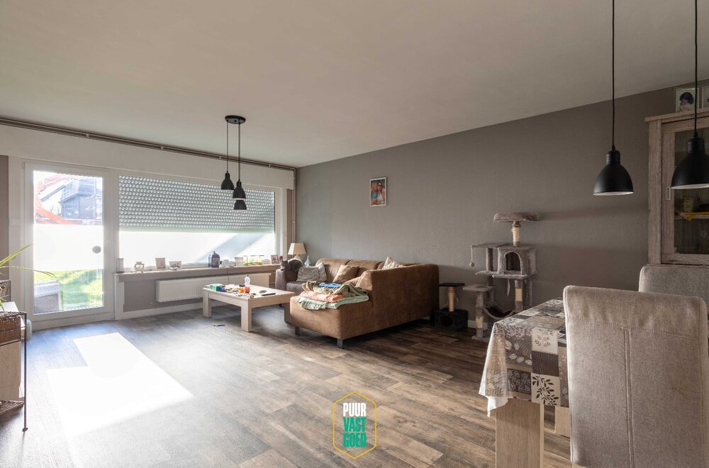 riant-gerenoveerd-gelijkvloers-appartement-met-terras-aan-tuin001.jpg