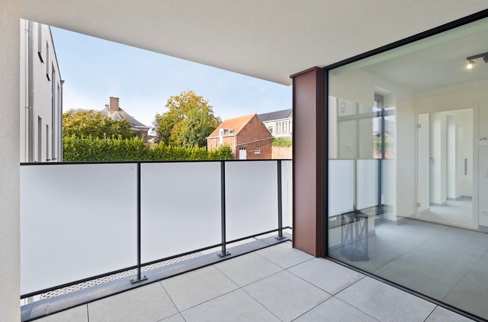 kwalitatief-en-ruim-nieuwbouwappartement-110m-in-beselare-005.jpg