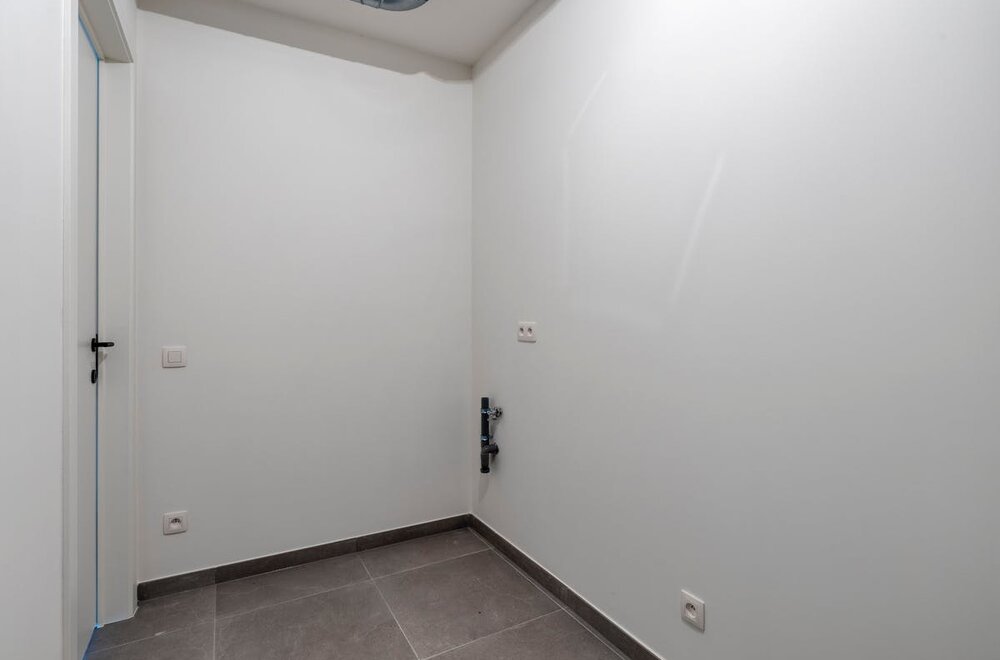 kwalitatief-en-ruim-nieuwbouwappartement-110m-in-beselare-009.jpg