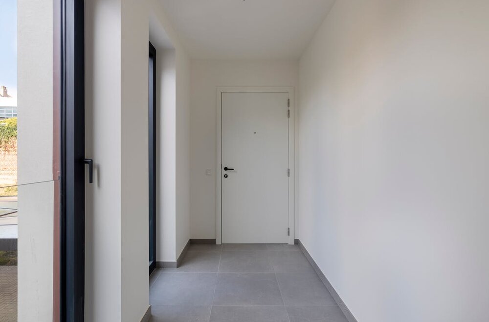 kwalitatief-en-ruim-nieuwbouwappartement-110m-in-beselare-010.jpg
