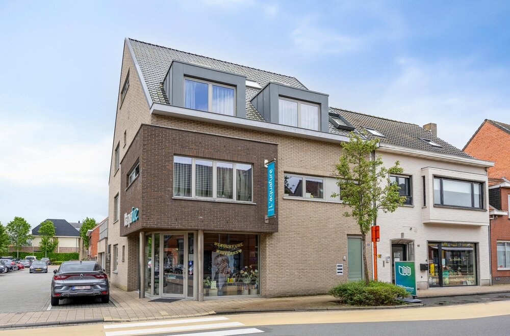 duplexappartement-met-2-slpks-te-koop-in-centrum-van-essen-003.jpg