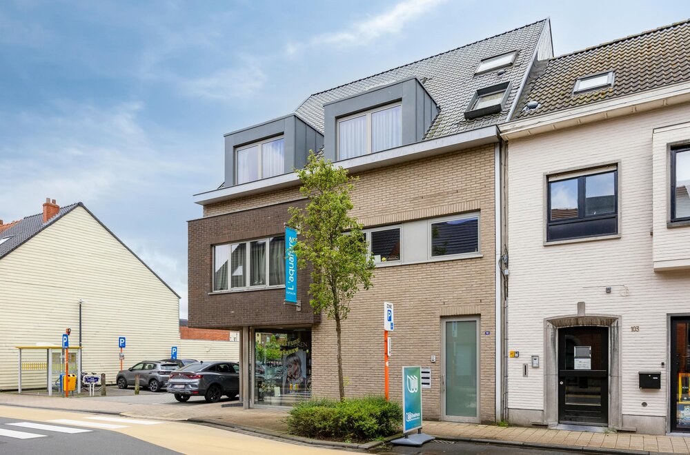 duplexappartement-met-2-slpks-te-koop-in-centrum-van-essen-005.jpg