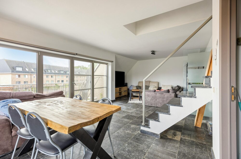 duplexappartement-met-2-slpks-te-koop-in-centrum-van-essen-010.jpg