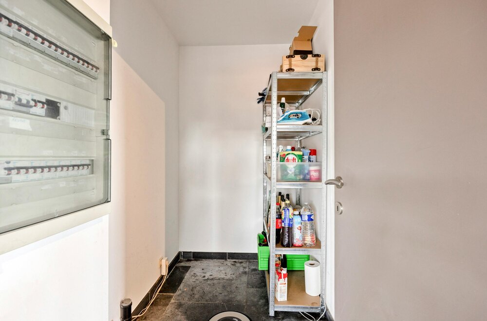 duplexappartement-met-2-slpks-te-koop-in-centrum-van-essen-017.jpg