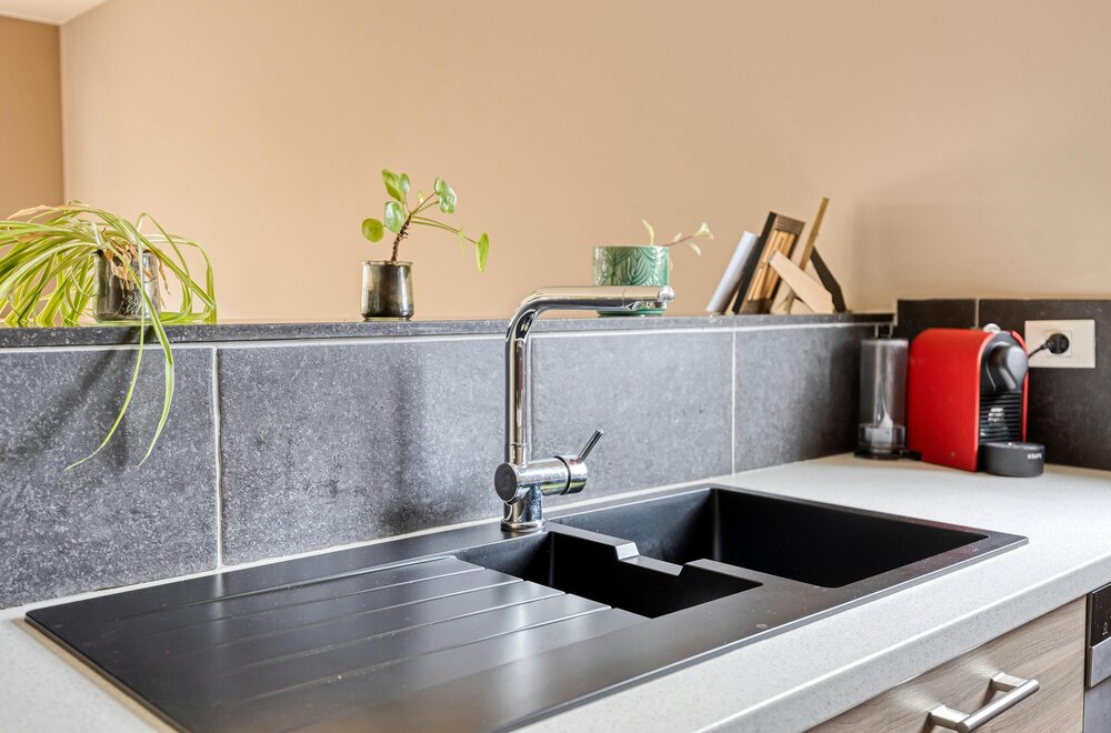 instapklaar-gelijkvloers-appartement-te-koop-in-kruibeke005.jpg