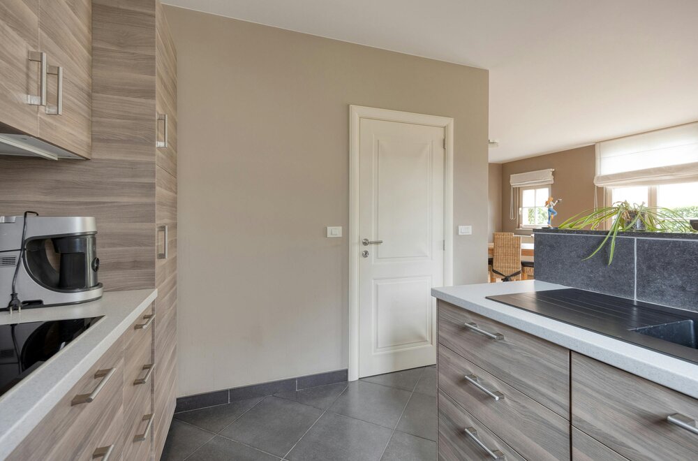 instapklaar-gelijkvloers-appartement-te-koop-in-kruibeke006.jpg